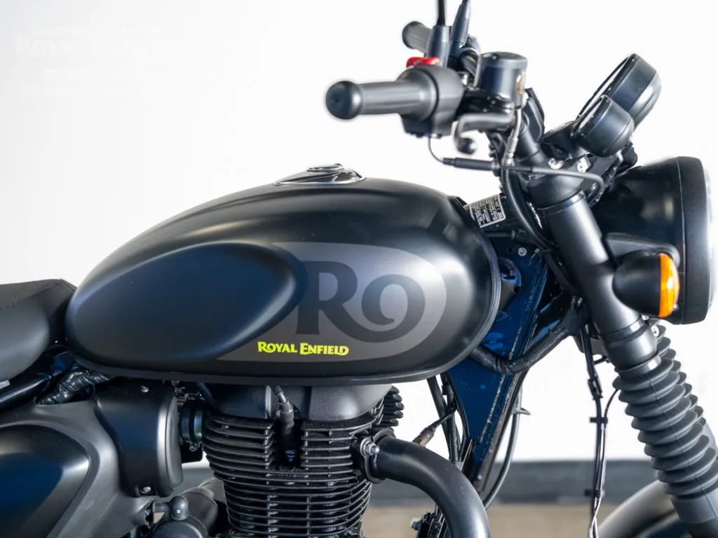 2026 Royal Enfield Hunter 350 in Graphite Grey, photo 2 of 12