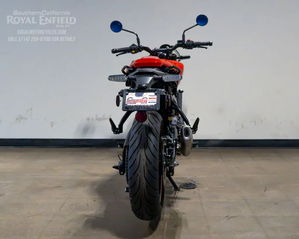 2027 Royal Enfield Guerrilla 450 Apex in Apex Red, photo 7 of 7