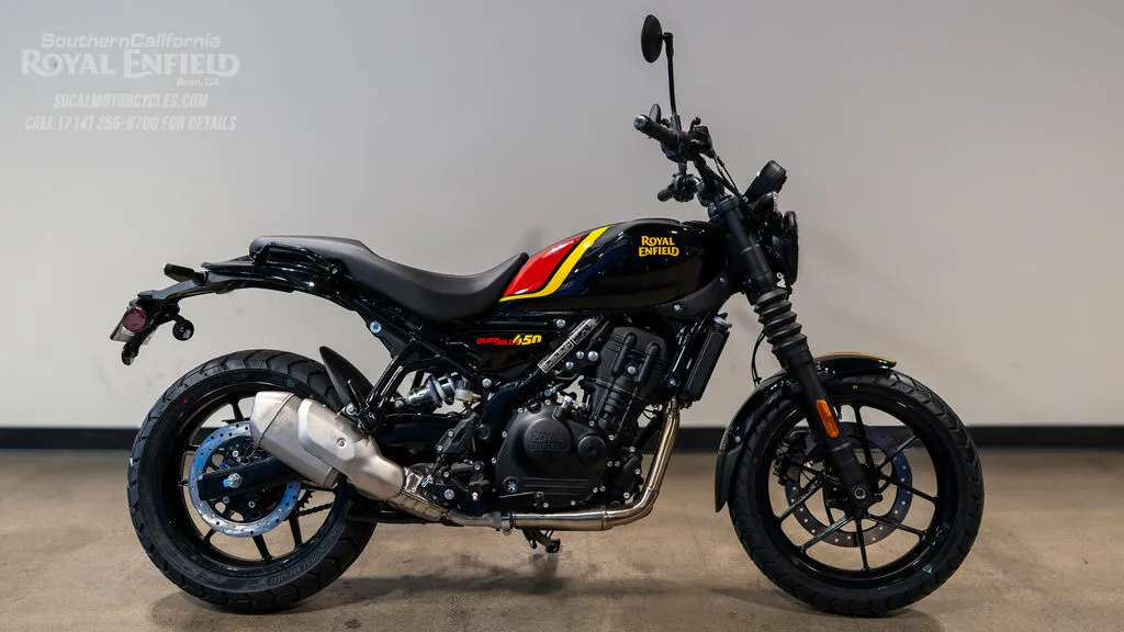 2026 Royal Enfield Guerrilla 450 in Playa Black, photo 1 of 11