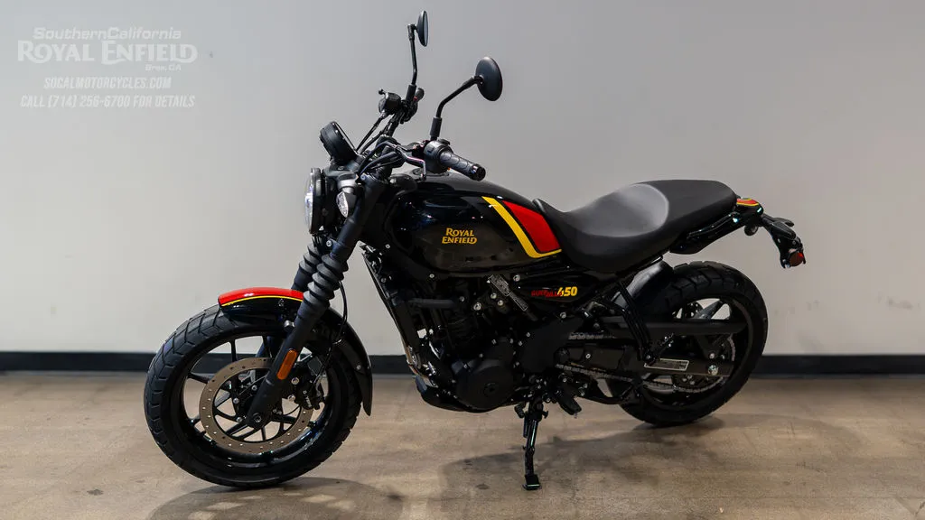 2026 Royal Enfield Guerrilla 450 in Playa Black, photo 8 of 11