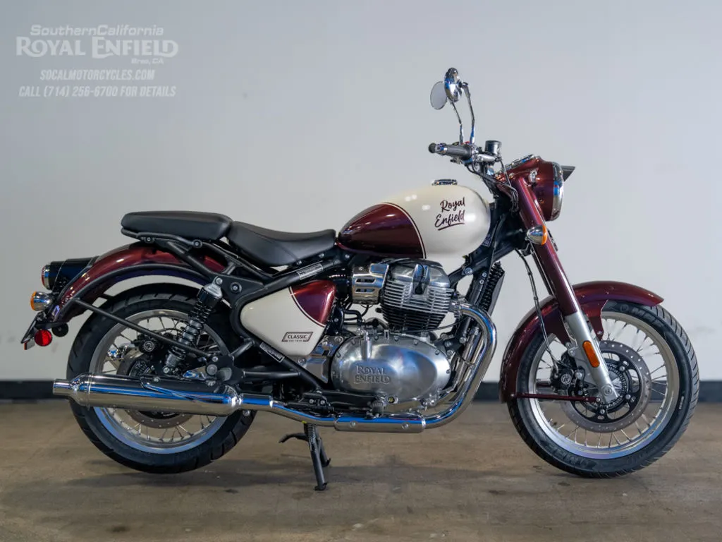 2026 Royal Enfield Classic 650 in Vallam Red, photo 1 of 13