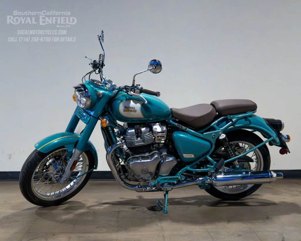 2026 Royal Enfield Classic 650 in Classic Teal, photo 5 of 7