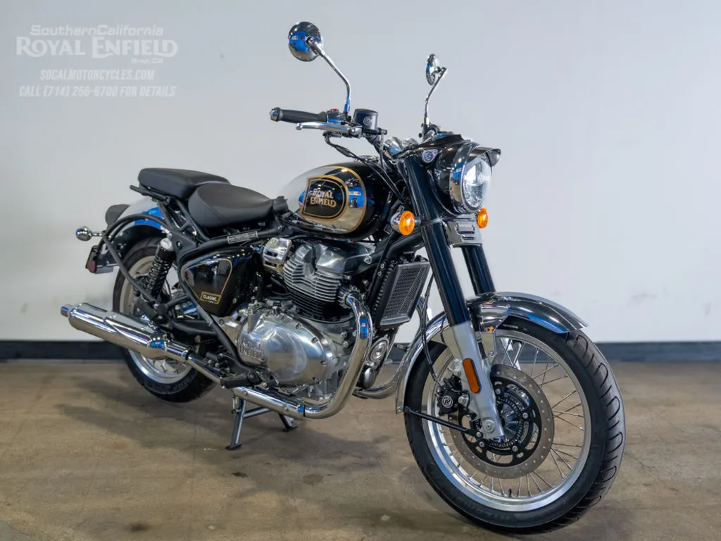 2026 Royal Enfield Classic 650 in Black Chrome, photo 4 of 13