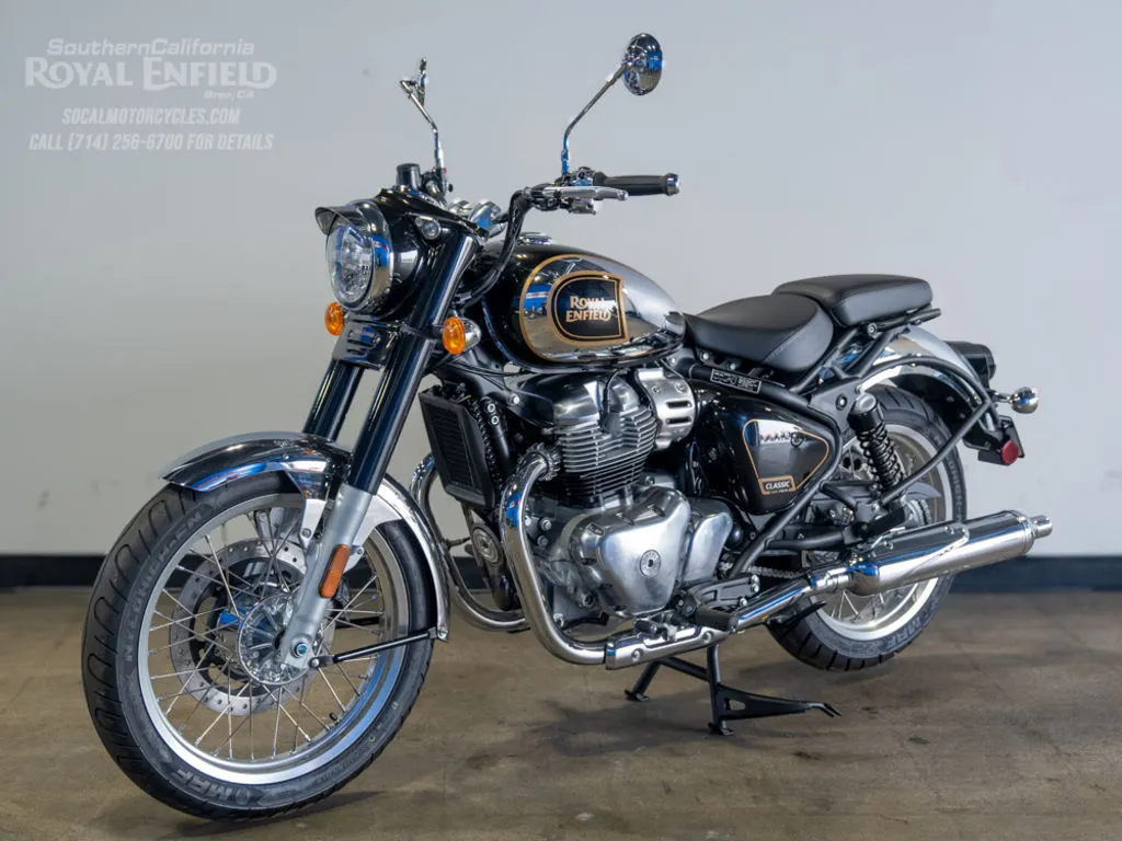 2026 Royal Enfield Classic 650 in Black Chrome, photo 8 of 13