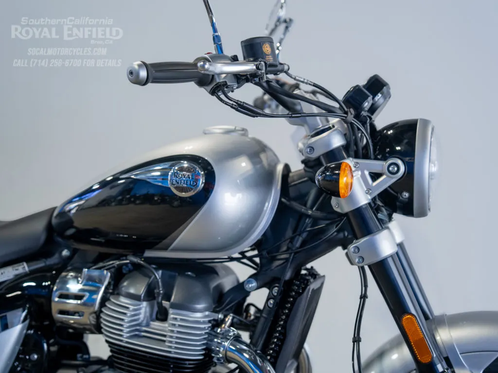 2024 Royal Enfield Super Meteor 650 in Interstellar Grey, photo 2 of 14