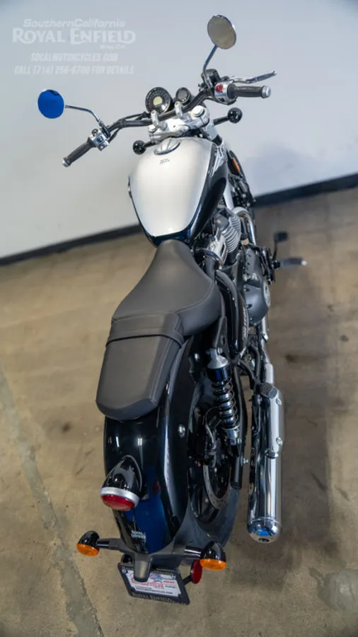 2024 Royal Enfield Super Meteor 650 in Interstellar Grey, photo 13 of 14