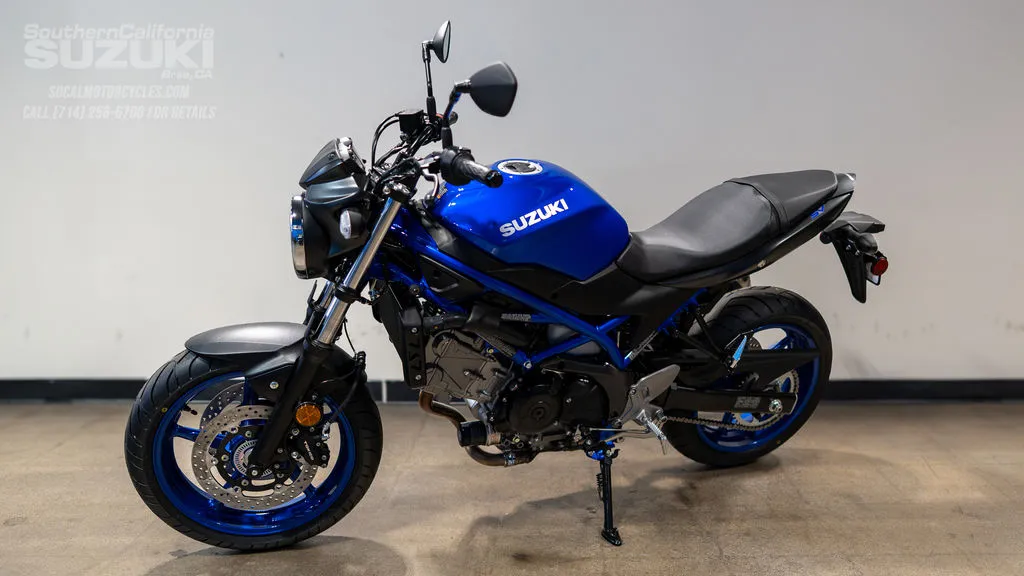2026 Suzuki SV650 ABS in Pearl Vigor Blue / Metallic Matte Black No. 2, photo 7 of 10