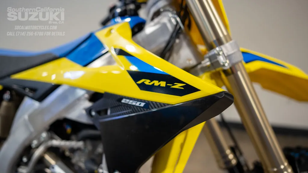 2027 Suzuki RM-Z250 in Champion Yellow No. 2, photo 2 of 9