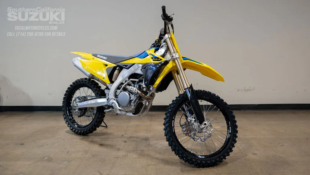 2027 Suzuki RM-Z250 in Champion Yellow No. 2, photo 4 of 9