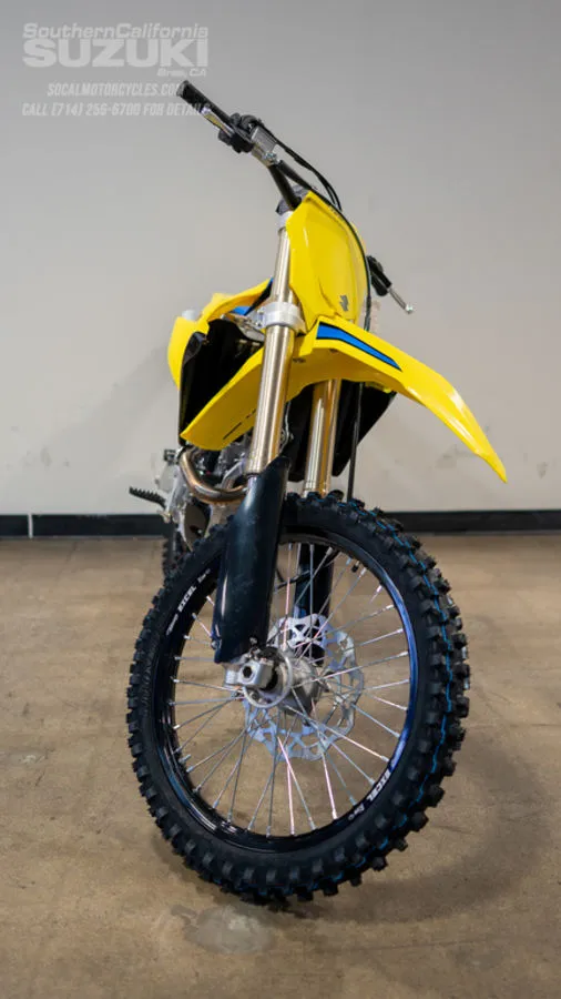 2027 Suzuki RM-Z250 in Champion Yellow No. 2, photo 5 of 9