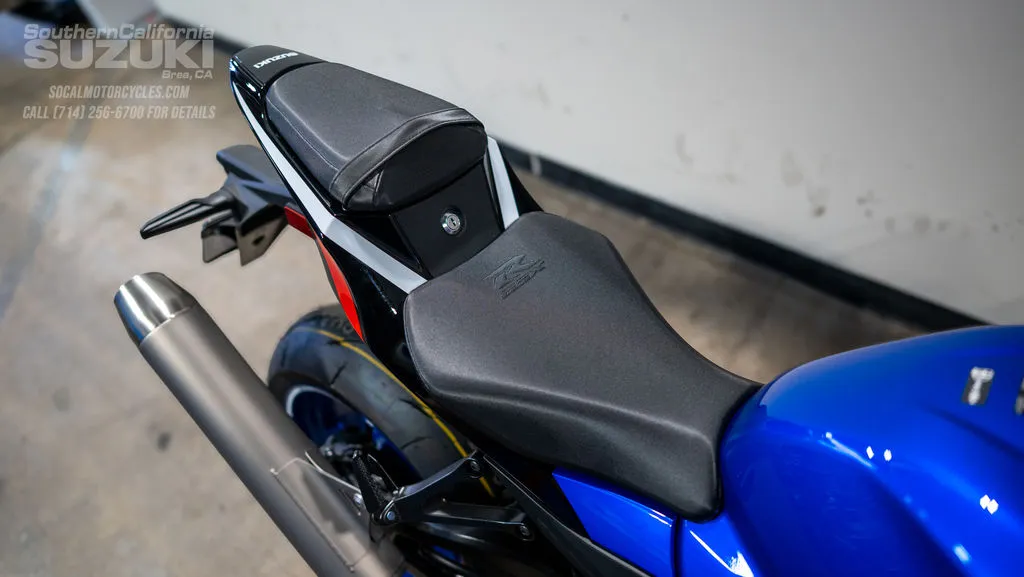 2027 Suzuki GSX-R1000RS 40th Anniversary Edition in Pearl Vigor Blue / Pearl Tech White, photo 5 of 11