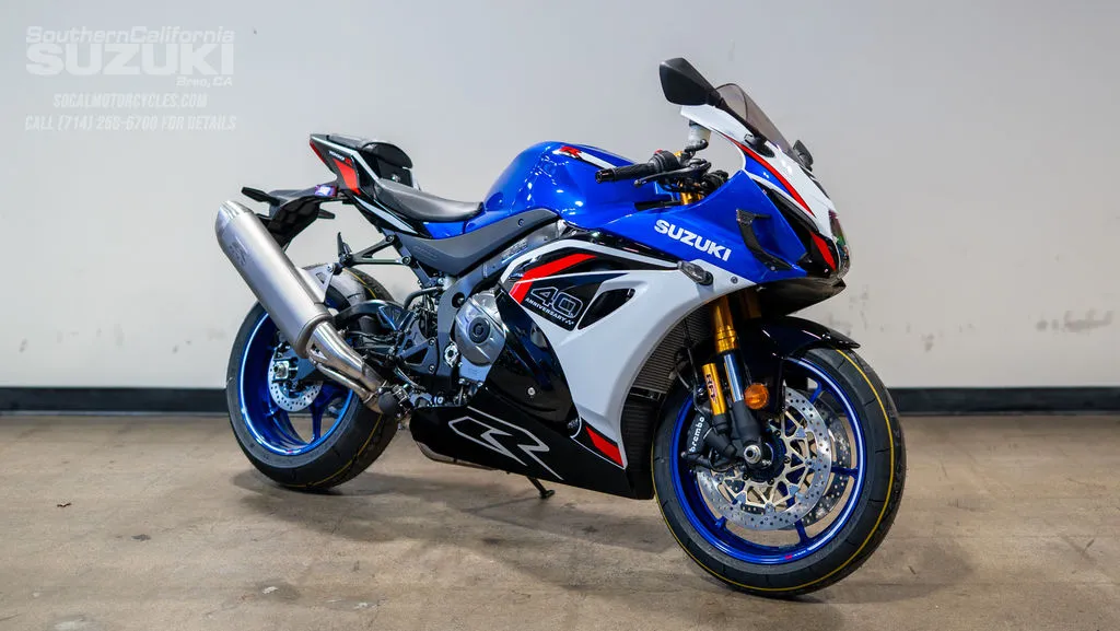 2027 Suzuki GSX-R1000RS 40th Anniversary Edition in Pearl Vigor Blue / Pearl Tech White, photo 6 of 11