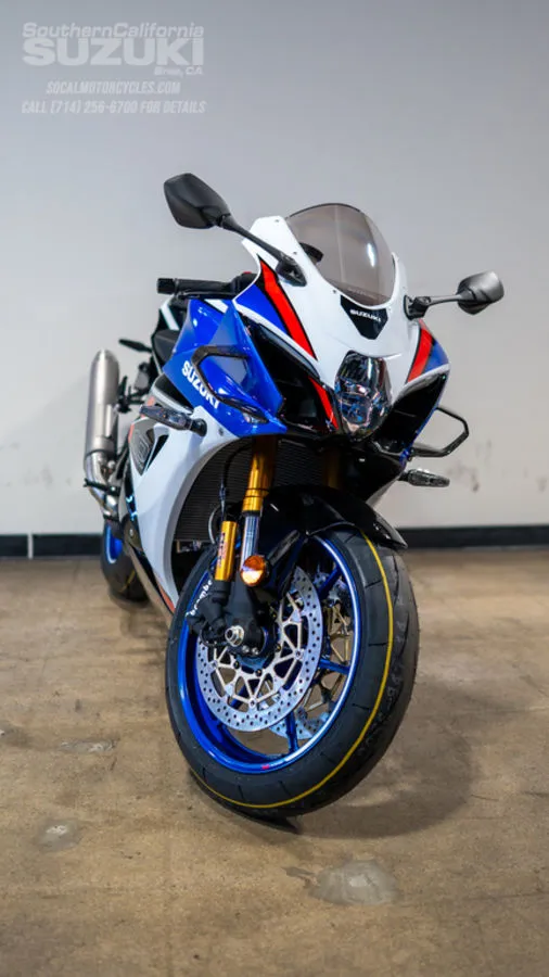 2027 Suzuki GSX-R1000RS 40th Anniversary Edition in Pearl Vigor Blue / Pearl Tech White, photo 7 of 11