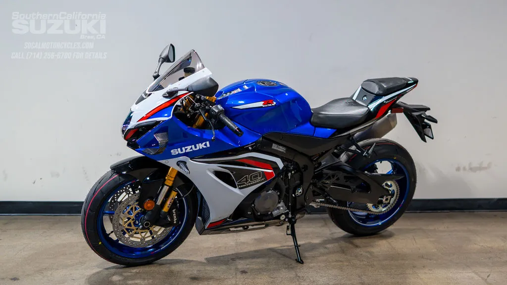 2027 Suzuki GSX-R1000RS 40th Anniversary Edition in Pearl Vigor Blue / Pearl Tech White, photo 8 of 11