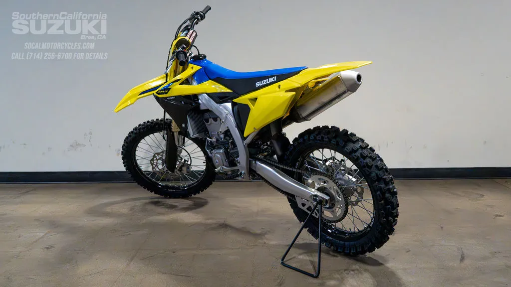 2027 Suzuki RM-Z450 in Champion Yellow No. 2, photo 7 of 8