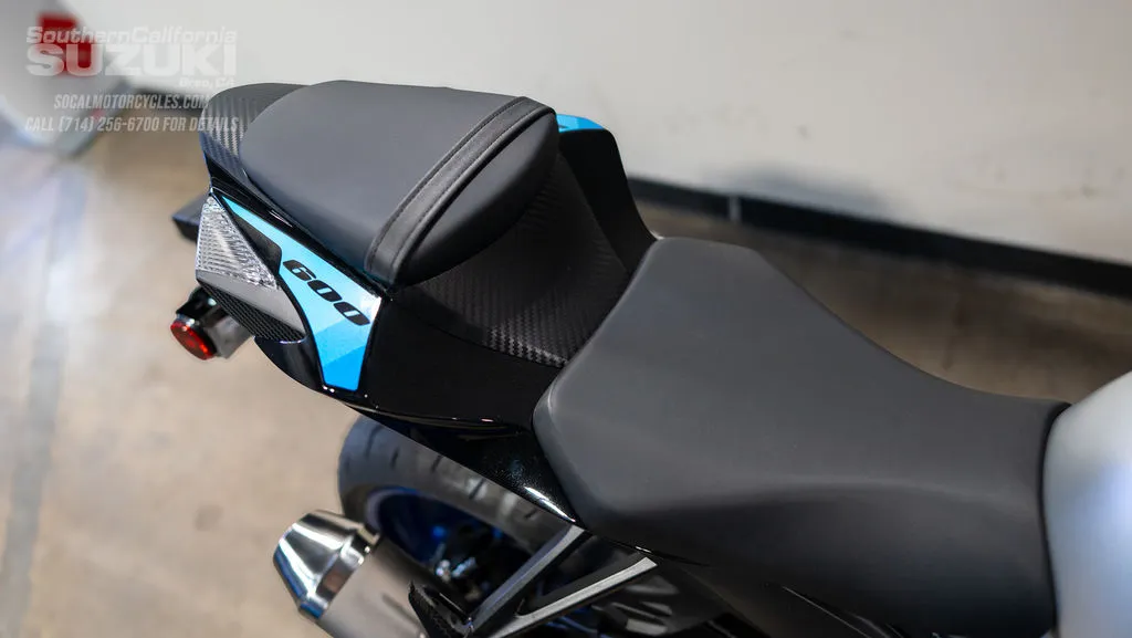 2026 Suzuki GSX-R600 in Pearl Vigor Blue / Metallic Matte Sword Silver, photo 4 of 11