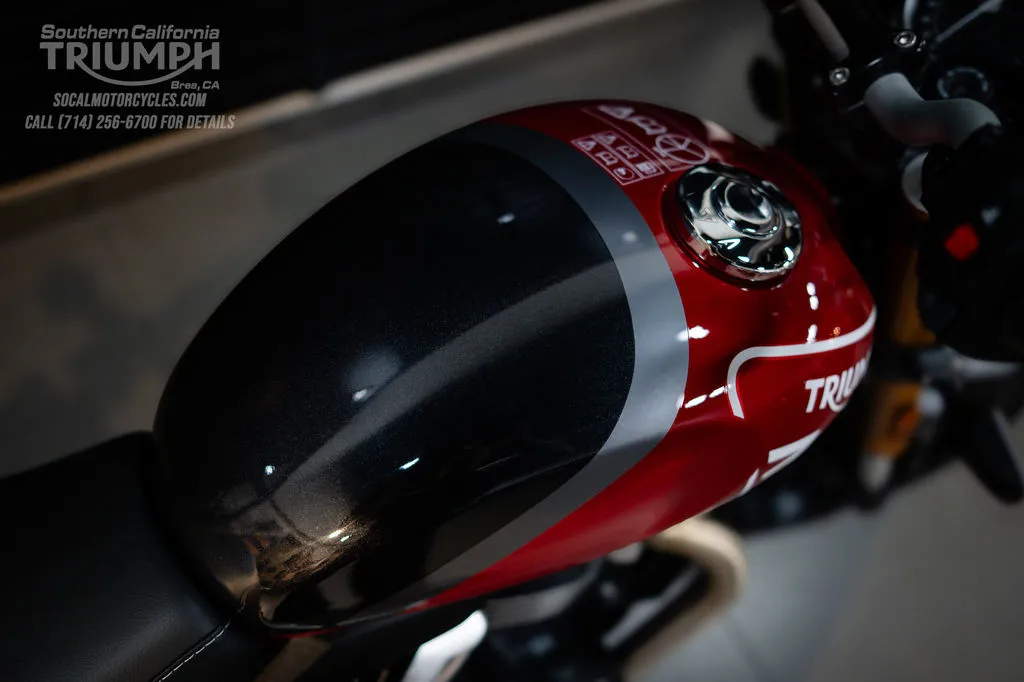2026 Triumph Speed 400 in Lava Red Gloss / Storm Grey, photo 3 of 10