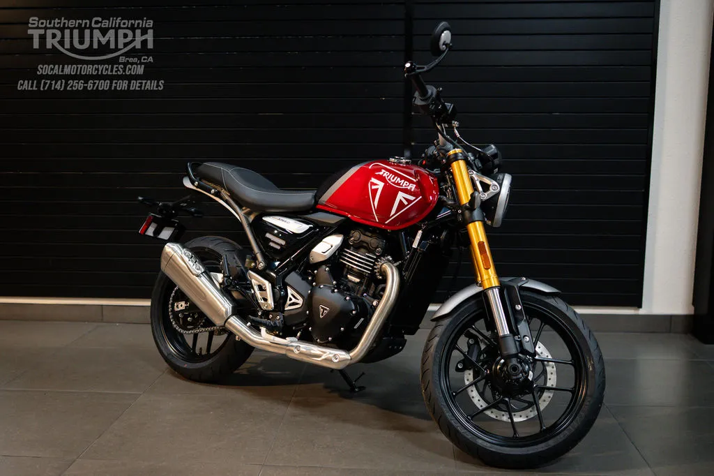 2026 Triumph Speed 400 in Lava Red Gloss / Storm Grey, photo 5 of 10