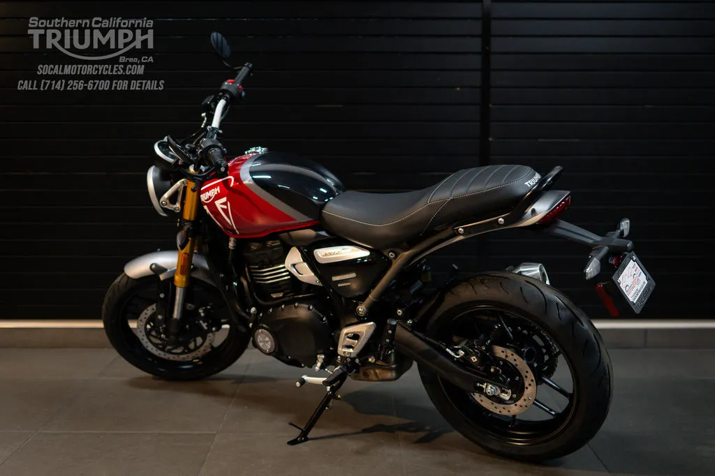 2026 Triumph Speed 400 in Lava Red Gloss / Storm Grey, photo 9 of 10