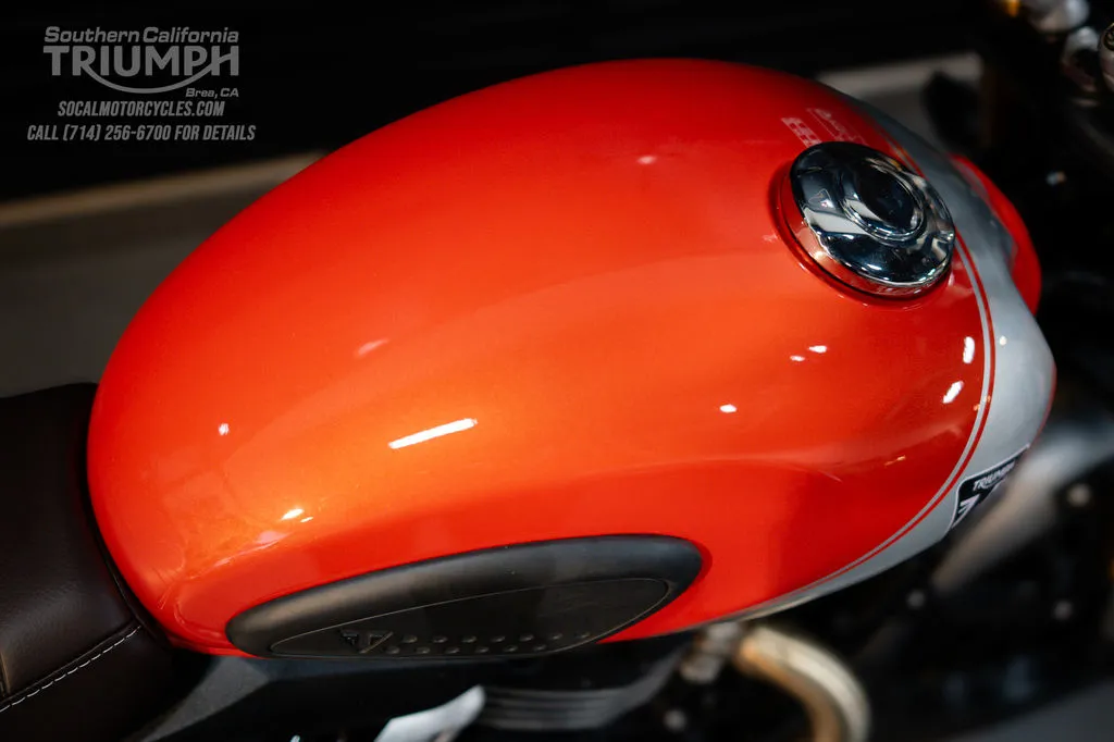 2026 Triumph Scrambler 400 X in Aluminum / Baja Orange, photo 3 of 10