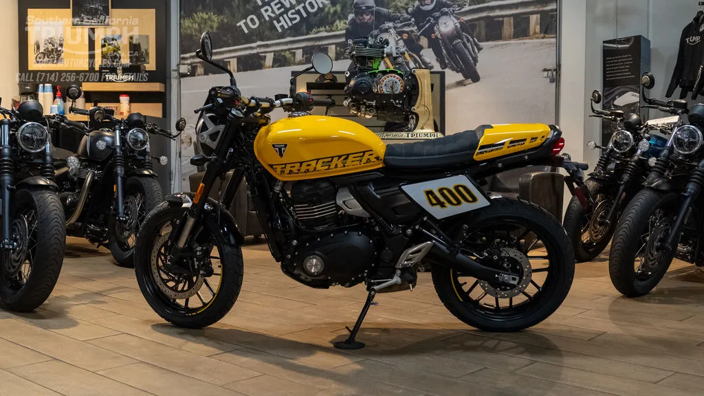 2027 Triumph Tracker 400 in Racing Yellow, photo 6 of 7