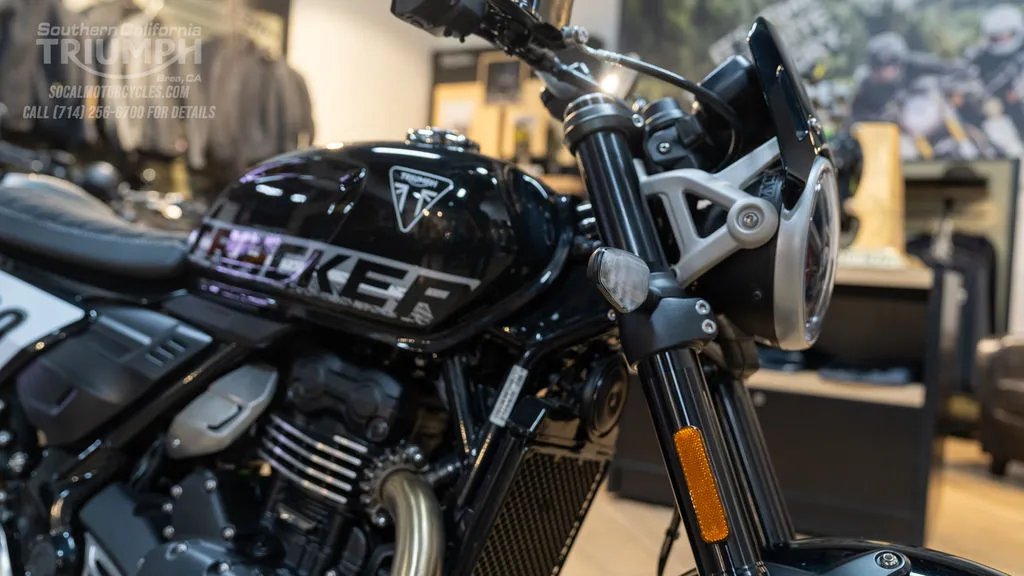 2027 Triumph Tracker 400 in Phantom Black, photo 2 of 9