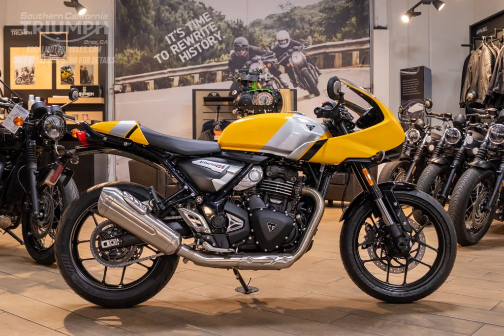 2026 Triumph Thruxton 400 in Metallic Racing Yellow / Aluminum Silver, photo 1 of 10