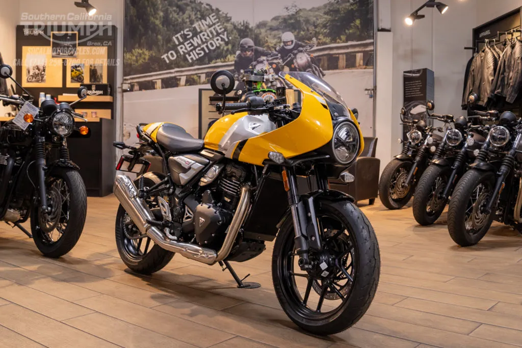 2026 Triumph Thruxton 400 in Metallic Racing Yellow / Aluminum Silver, photo 4 of 10