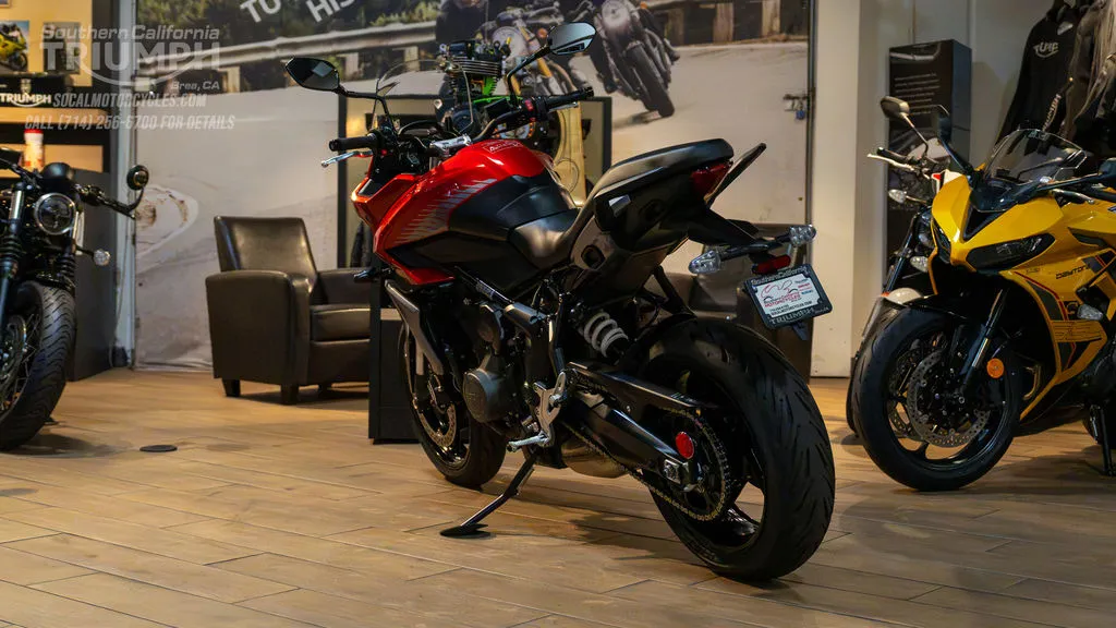 2024 Triumph Tiger Sport 660 in Korosi Red / Graphite, photo 7 of 8