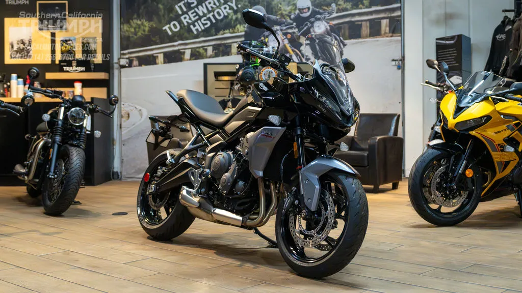 2024 Triumph Tiger Sport 660 in Jet Black / Graphite, photo 3 of 8