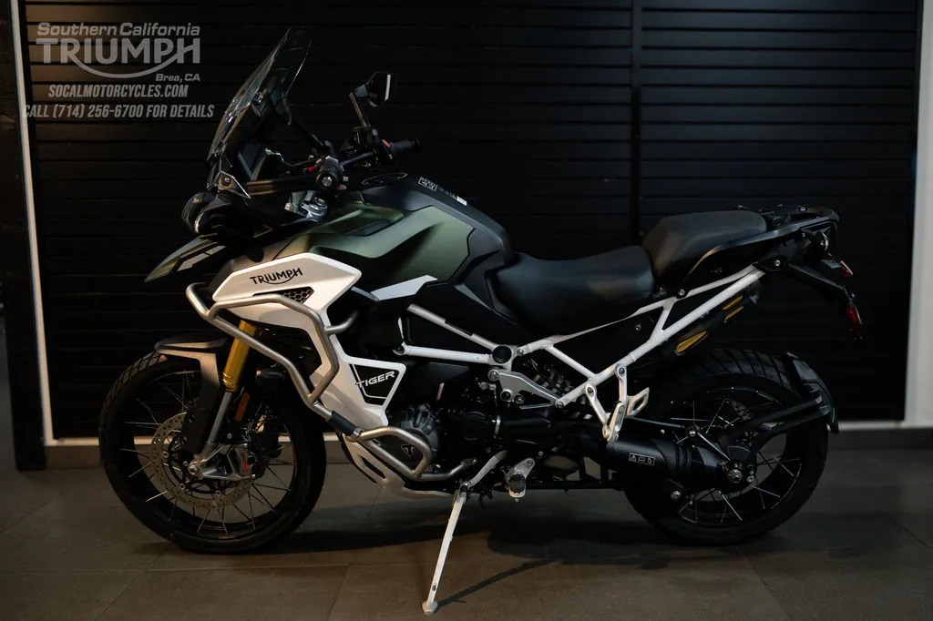 2025 Triumph Tiger 1200 Rally Explorer in Matte Khaki Green, photo 8 of 10