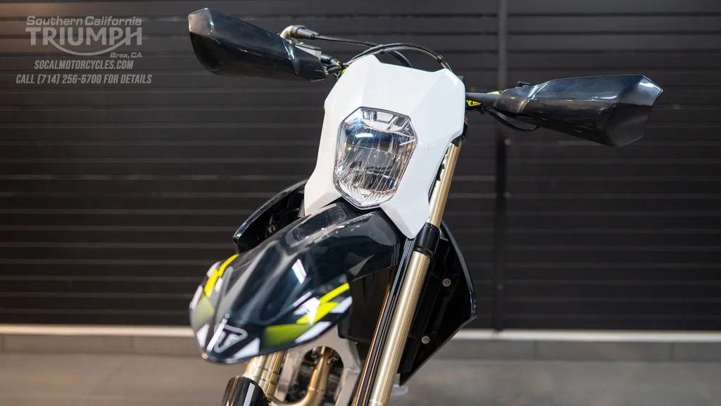 2026 Triumph TF 250-E in Jet Black / Pure White, photo 6 of 11