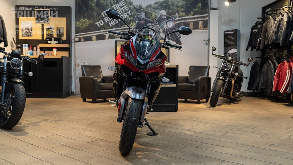 2025 Triumph Tiger Sport 660 in Carnival Red, photo 4 of 8