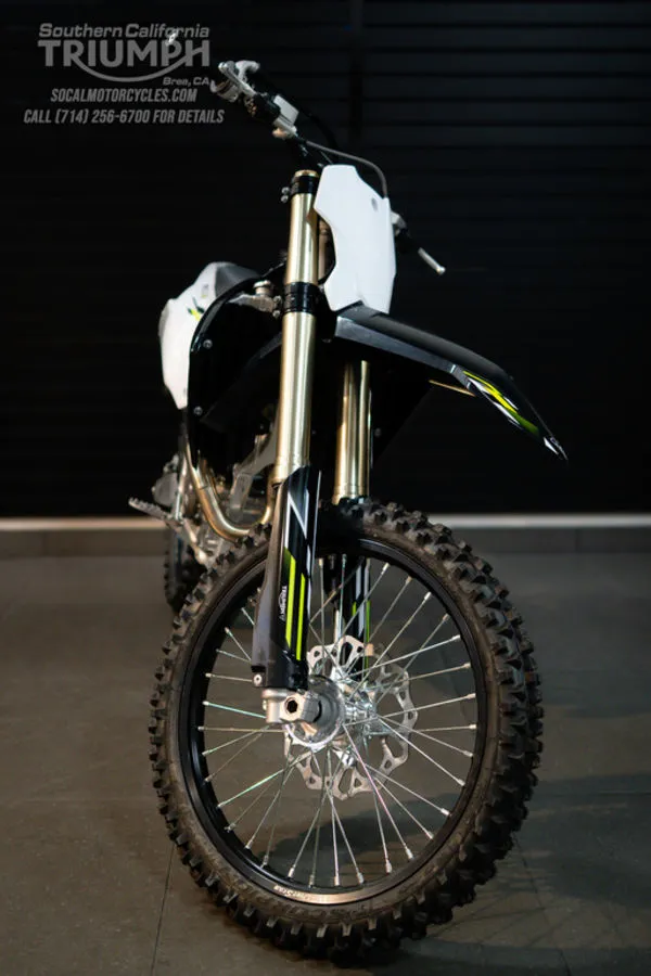 2026 Triumph TF 450-X in Jet Black / Pure White, photo 5 of 9