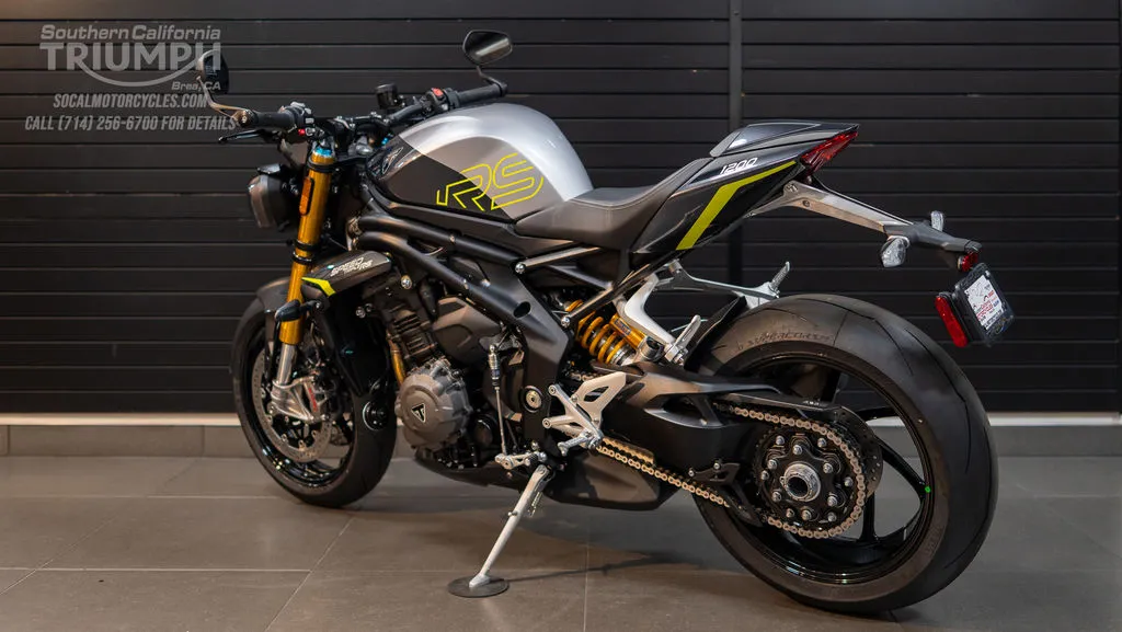 2026 Triumph Speed Triple 1200 RS in Granite / Triumph Performance Yellow, photo 11 of 12