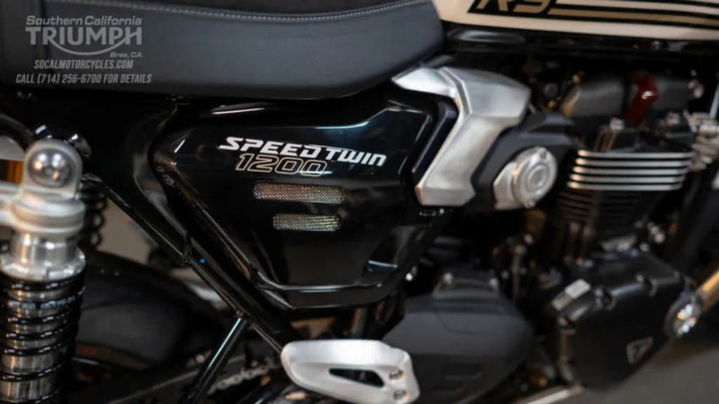 2026 Triumph Speed Twin 1200 RS in Sapphire Black, photo 6 of 13