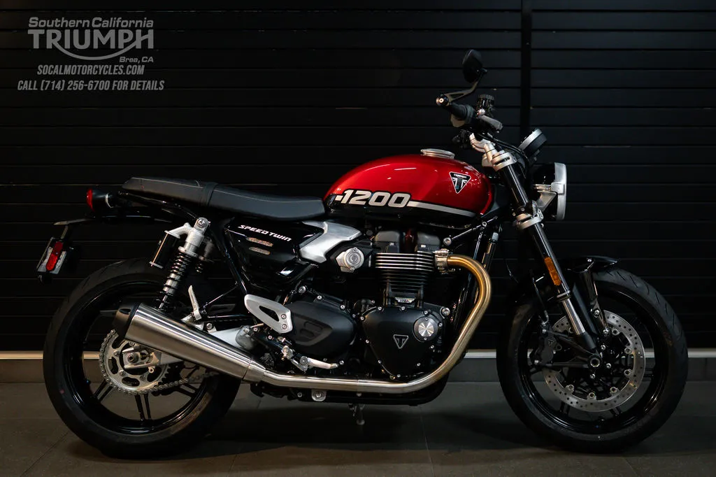 2026 Triumph Speed Twin 1200 in Carnival Red / Sapphire Black, photo 1 of 10