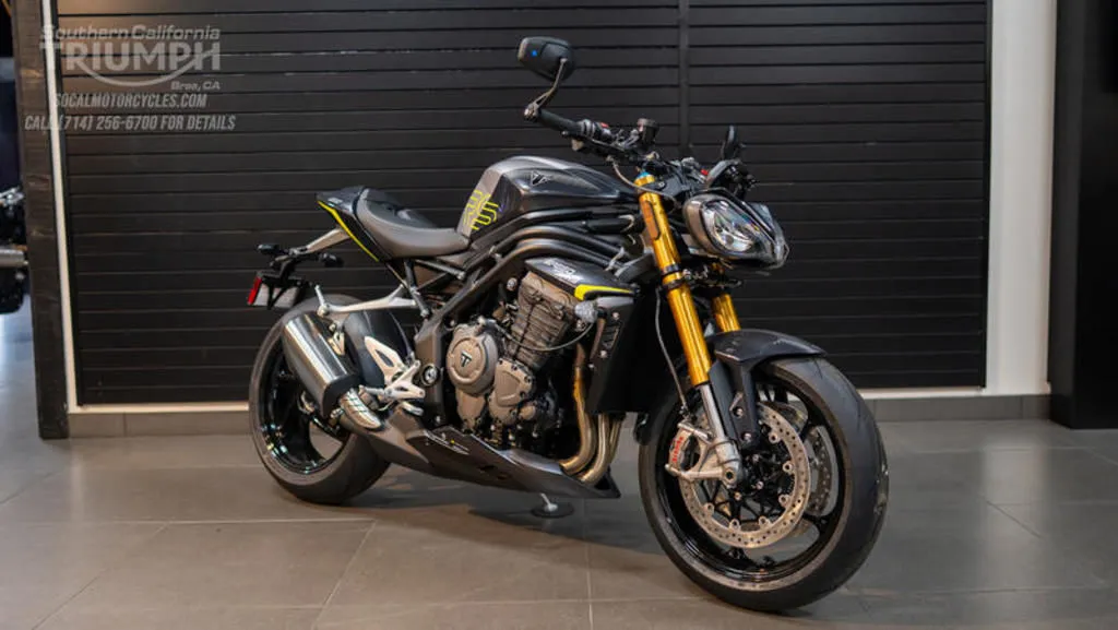 2026 Triumph Speed Triple 1200 RS in Granite / Triumph Performance Yellow, photo 6 of 12