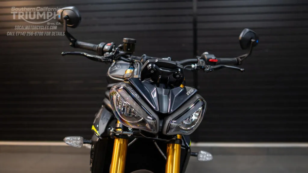 2026 Triumph Speed Triple 1200 RS in Granite / Triumph Performance Yellow, photo 7 of 12