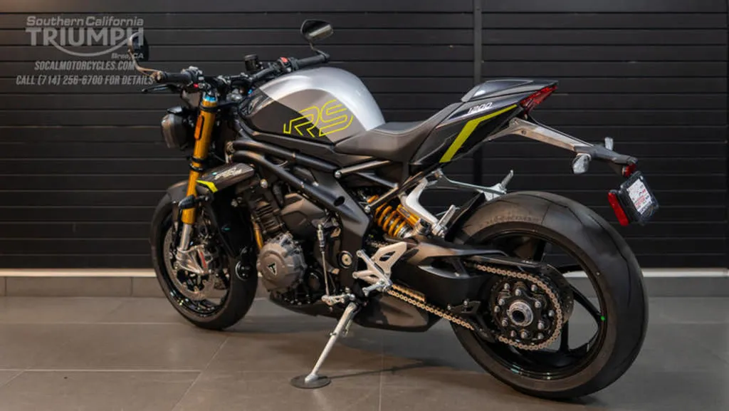 2026 Triumph Speed Triple 1200 RS in Granite / Triumph Performance Yellow, photo 11 of 12