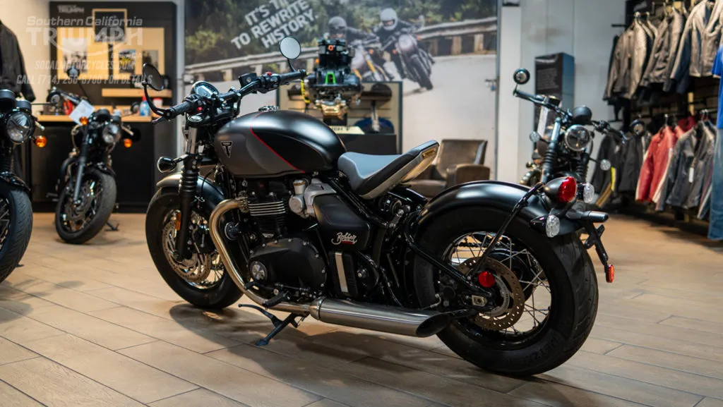 2026 Triumph Bonneville Bobber in Satin Mineral Grey / Satin Sapphire Black, photo 9 of 10