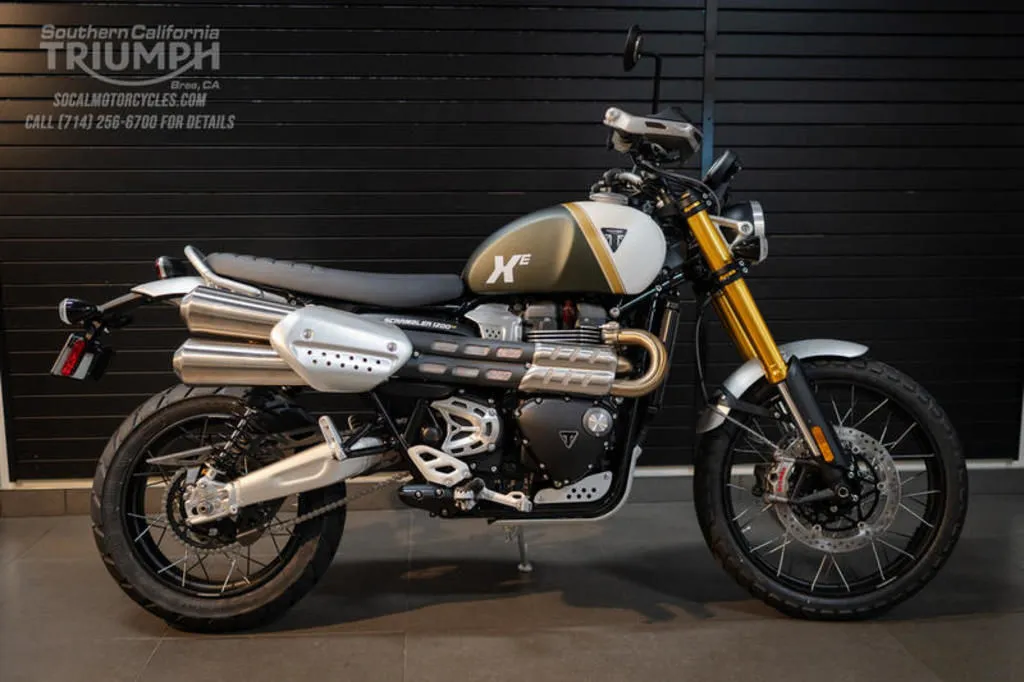 2026 Triumph Scrambler 1200 XE in Matte Khaki Green / Matte Crystal White, photo 1 of 10