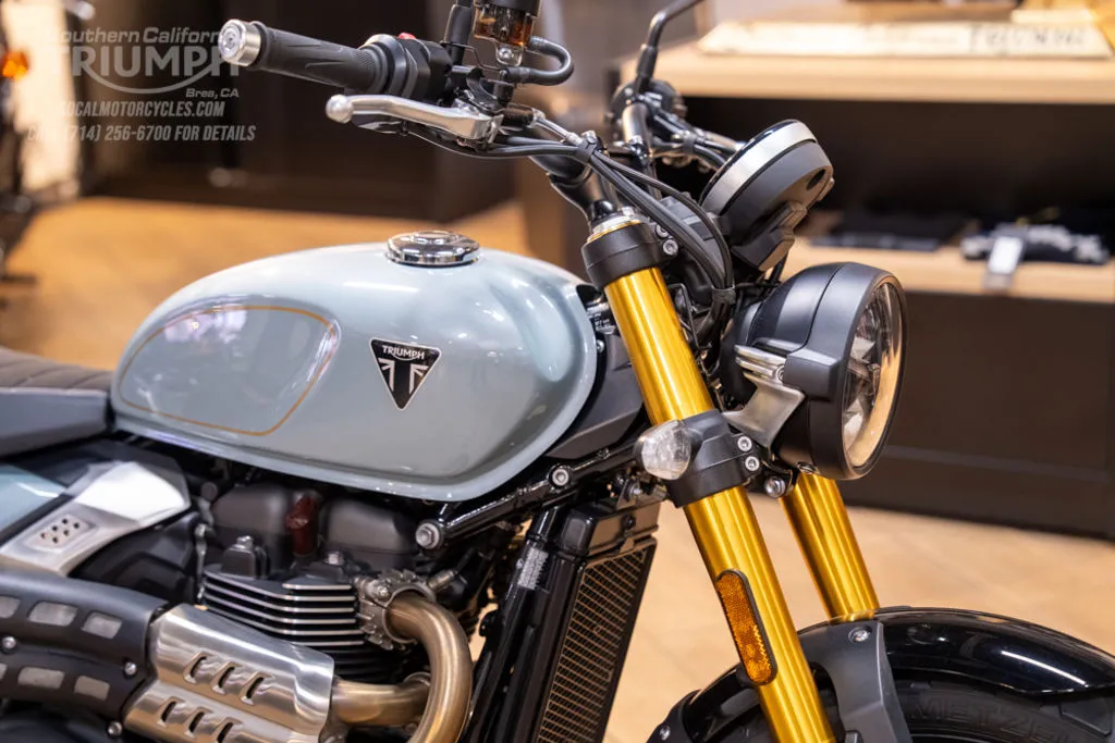 2026 Triumph Scrambler 900 in Urban Grey, photo 2 of 9