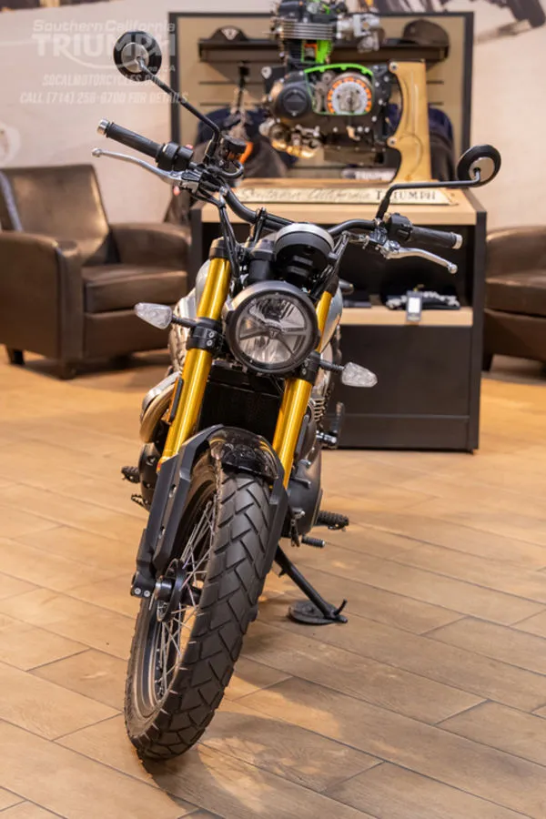 2026 Triumph Scrambler 900 in Urban Grey, photo 4 of 9