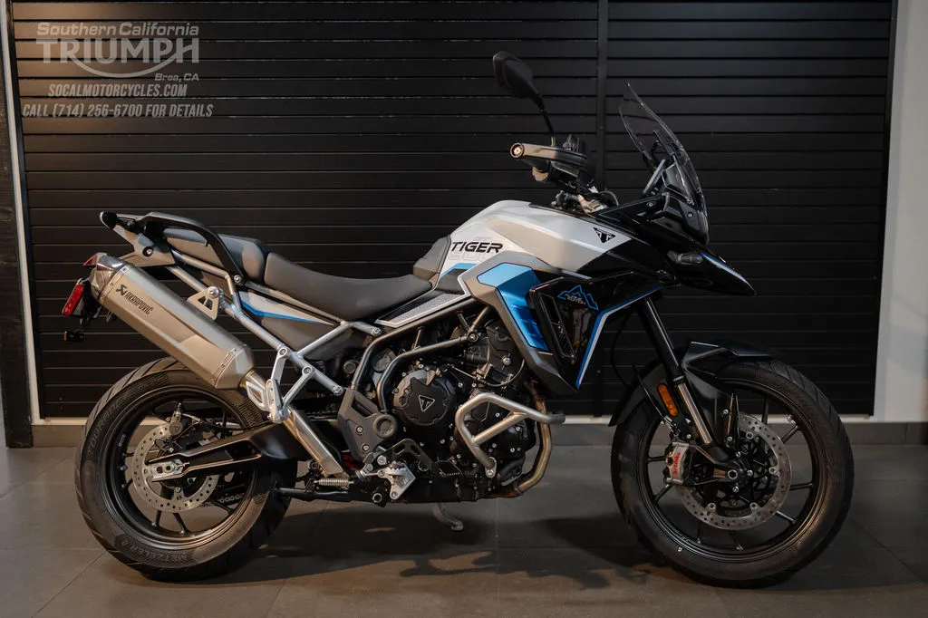 2026 Triumph Tiger 900 GT Pro Alpine Edition in Snowdonia White, photo 1 of 10