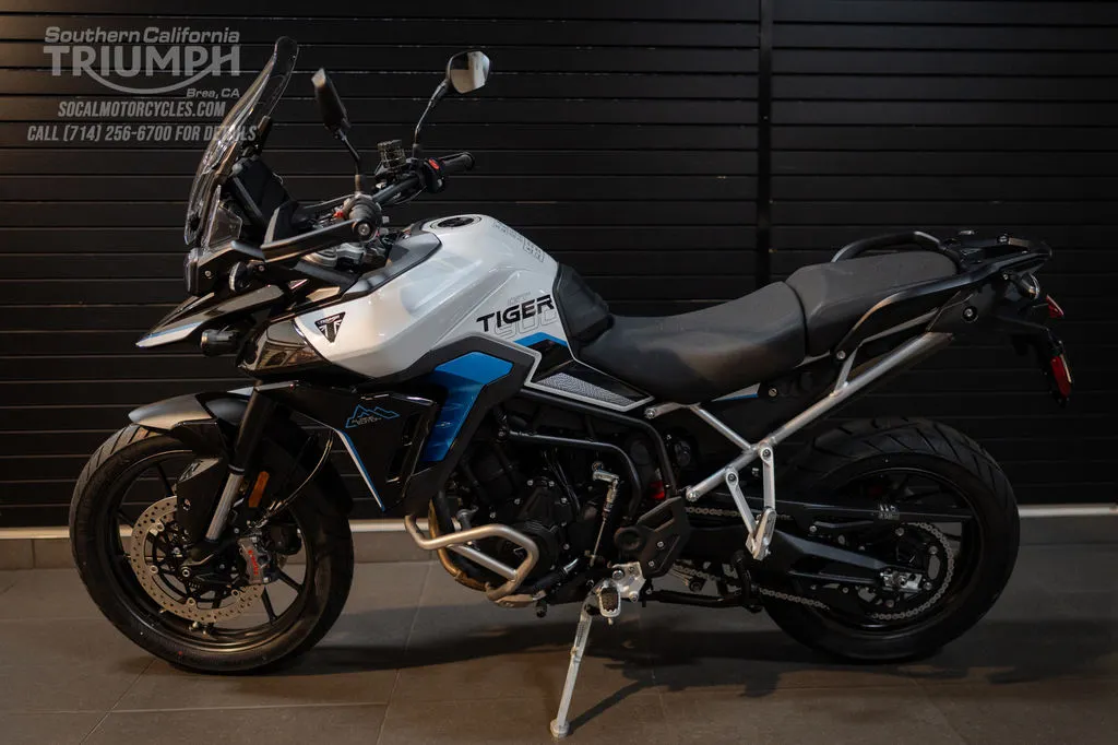 2026 Triumph Tiger 900 GT Pro Alpine Edition in Snowdonia White, photo 8 of 10