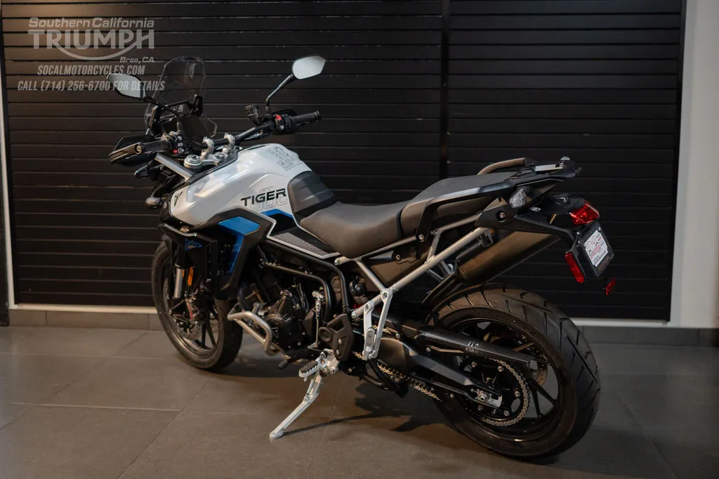 2026 Triumph Tiger 900 GT Pro Alpine Edition in Snowdonia White, photo 9 of 10