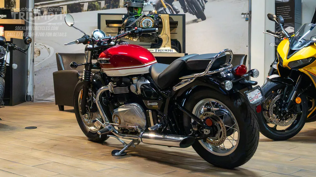 2026 Triumph Bonneville Speedmaster in Carnival Red / Crystal White, photo 7 of 8
