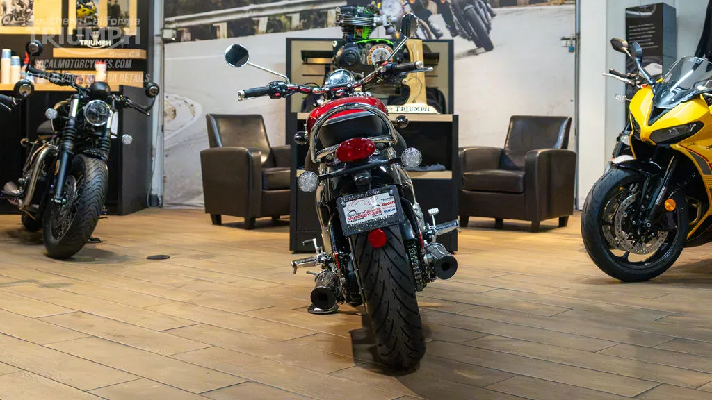 2026 Triumph Bonneville Speedmaster in Carnival Red / Crystal White, photo 8 of 8
