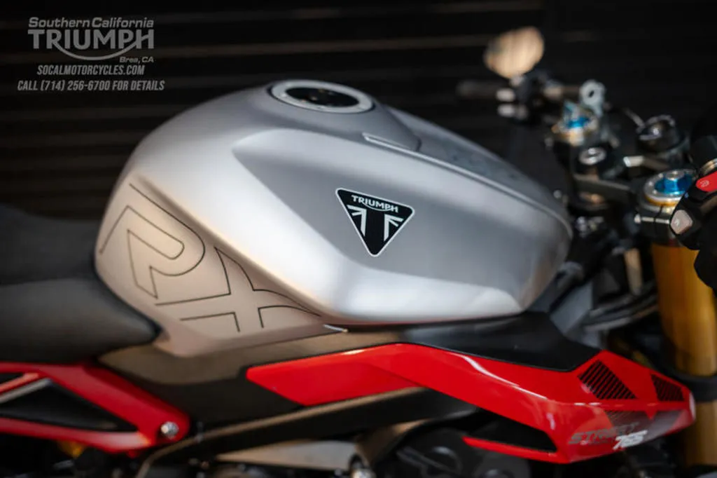 2026 Triumph Street Triple 765 RX in Matte Aluminum, photo 2 of 9